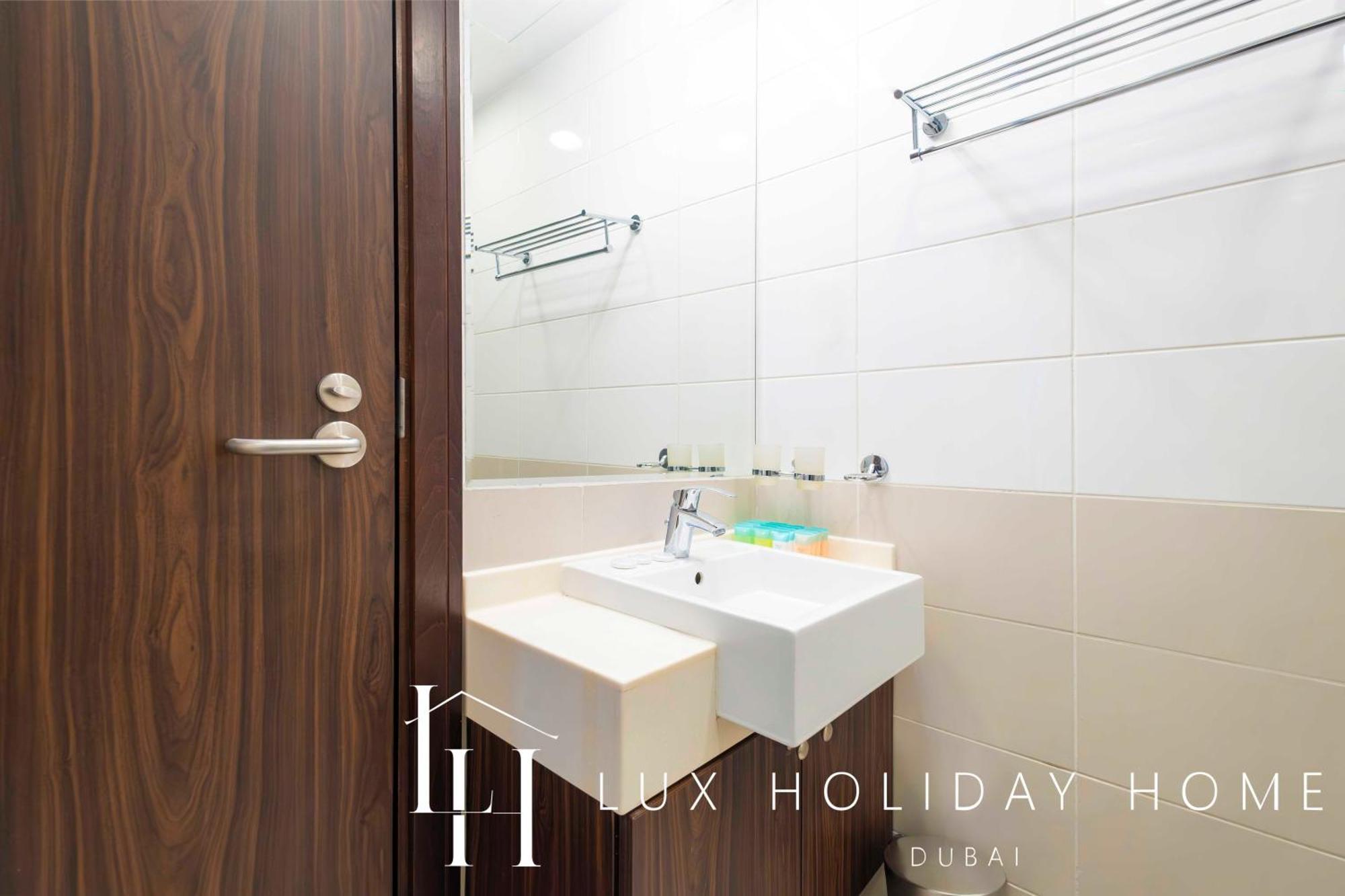 Lux - Opulent Island Suite 3 ดูไบ ภายนอก รูปภาพ
